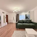 Olive I At Groundfloor With Balcony