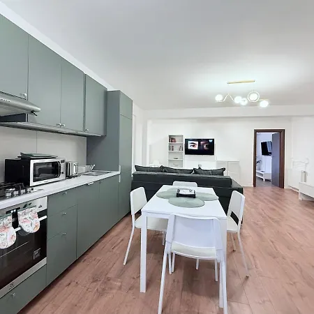 Olive I At Groundfloor With Balcony