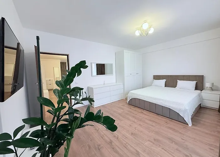 Apartment Olive I At Groundfloor With Balcony Bucharest