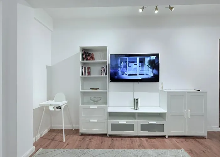 Apartment Olive I At Groundfloor With Balcony Bucharest