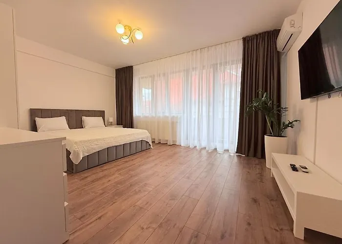 Olive I At Groundfloor With Balcony Apartment Bucharest