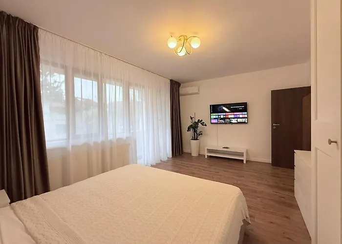 Olive I At Groundfloor With Balcony Apartment Bucharest