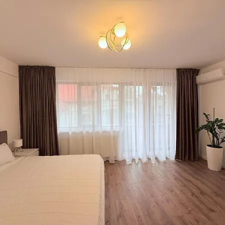 Olive I At Groundfloor With Balcony Apartamento Bucarest