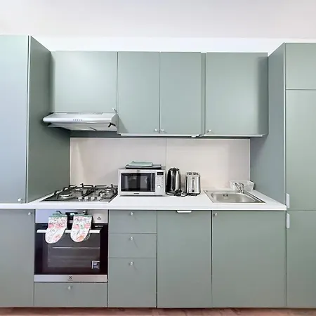 Daire Olive I At Groundfloor With Balcony